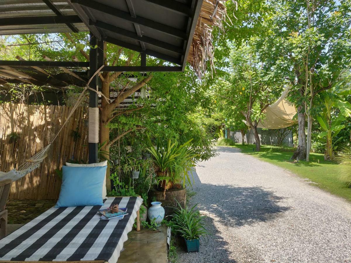 Coco Coozy Apartamento Kanchanaburi Exterior foto