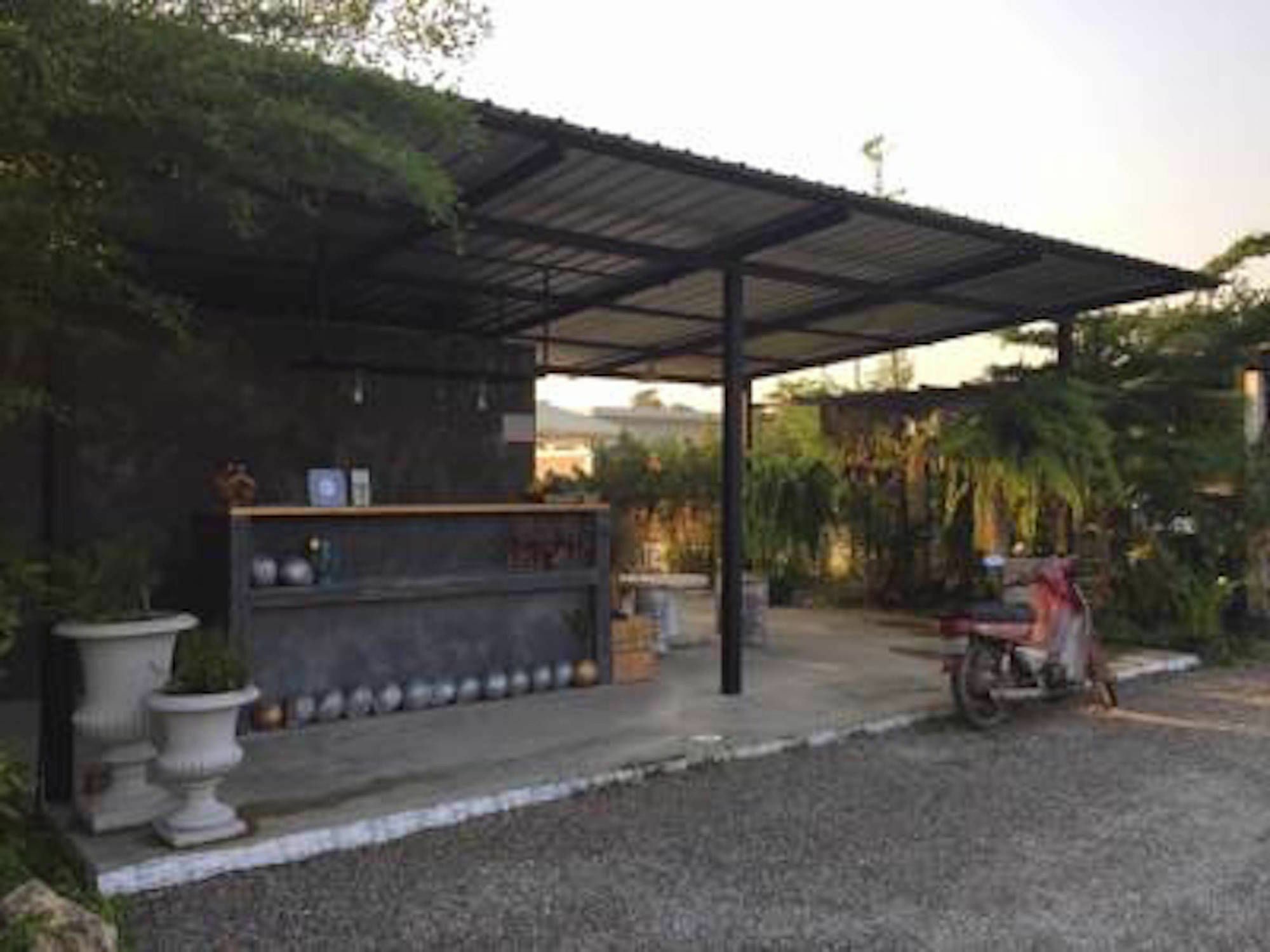 Coco Coozy Apartamento Kanchanaburi Exterior foto
